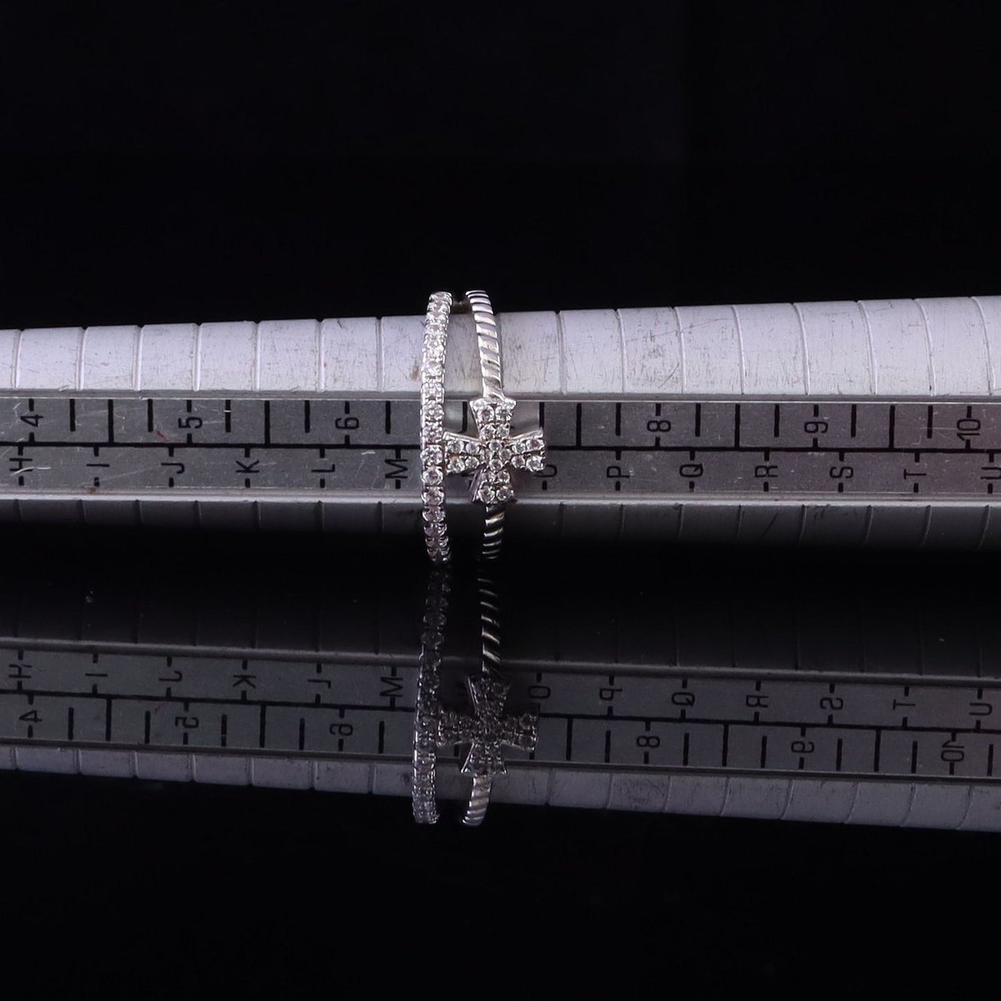 DiamondCelebritees 925 White Silver 0.40ct Cubic Zirconia Engagement Womens Cross Ring Size 7