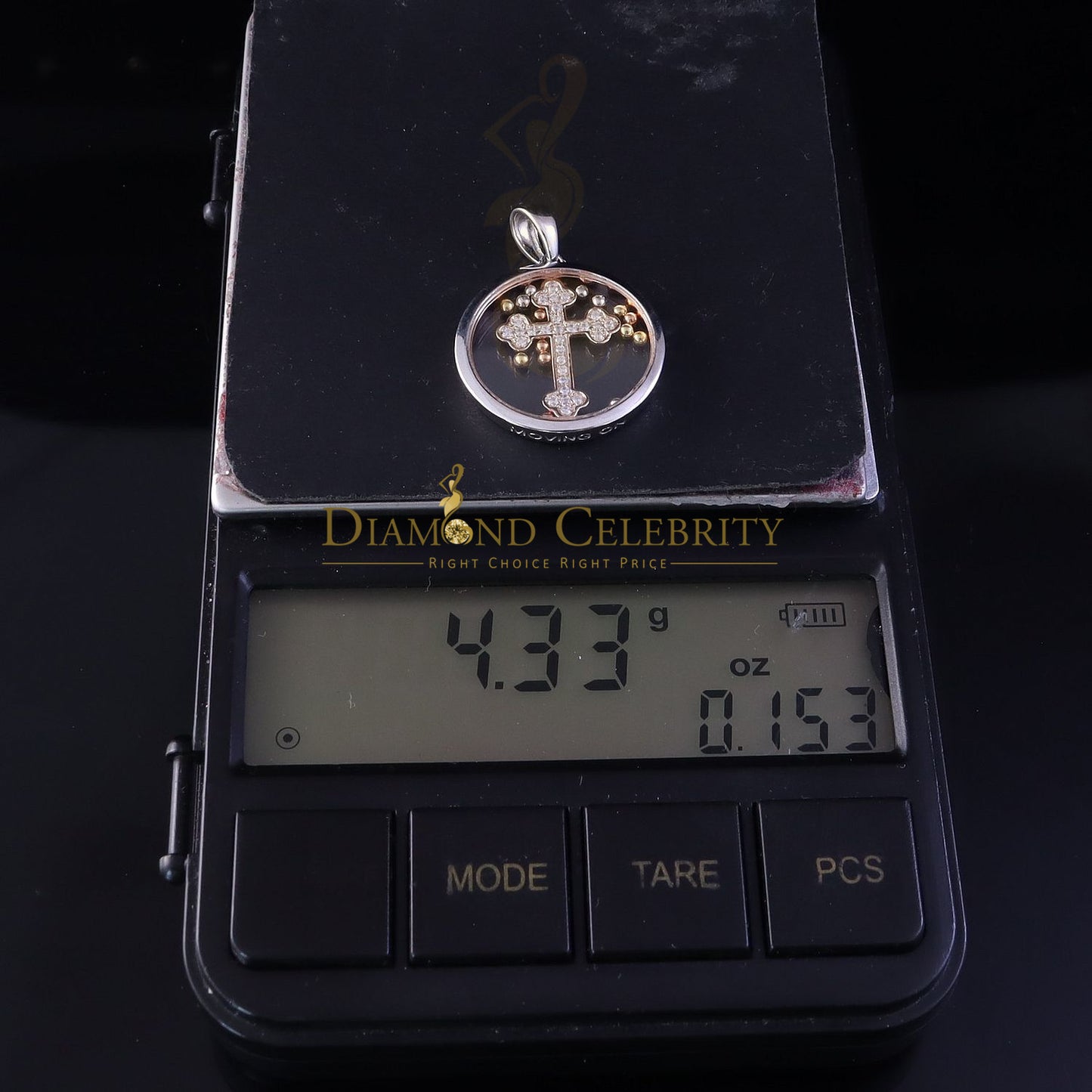 DiamondCelebritees Attractive White 925 Sterling Silver Charming Cross Pendant with Cubic Zirconia