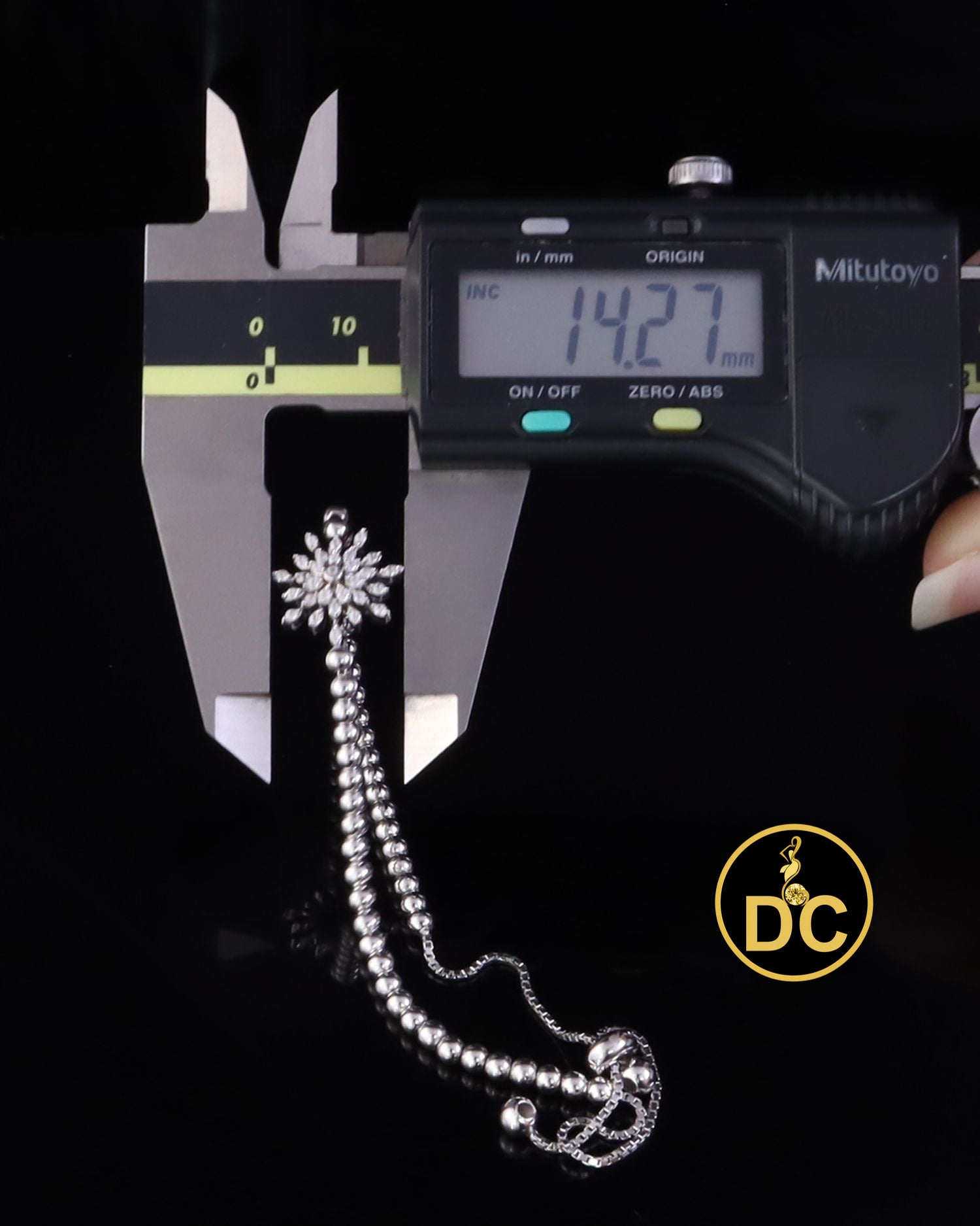 Diamondcelebritees 925 Sterling Silver Sparkling White Bracelet Cubic Zirconia Adjustable SZ 7 Inch