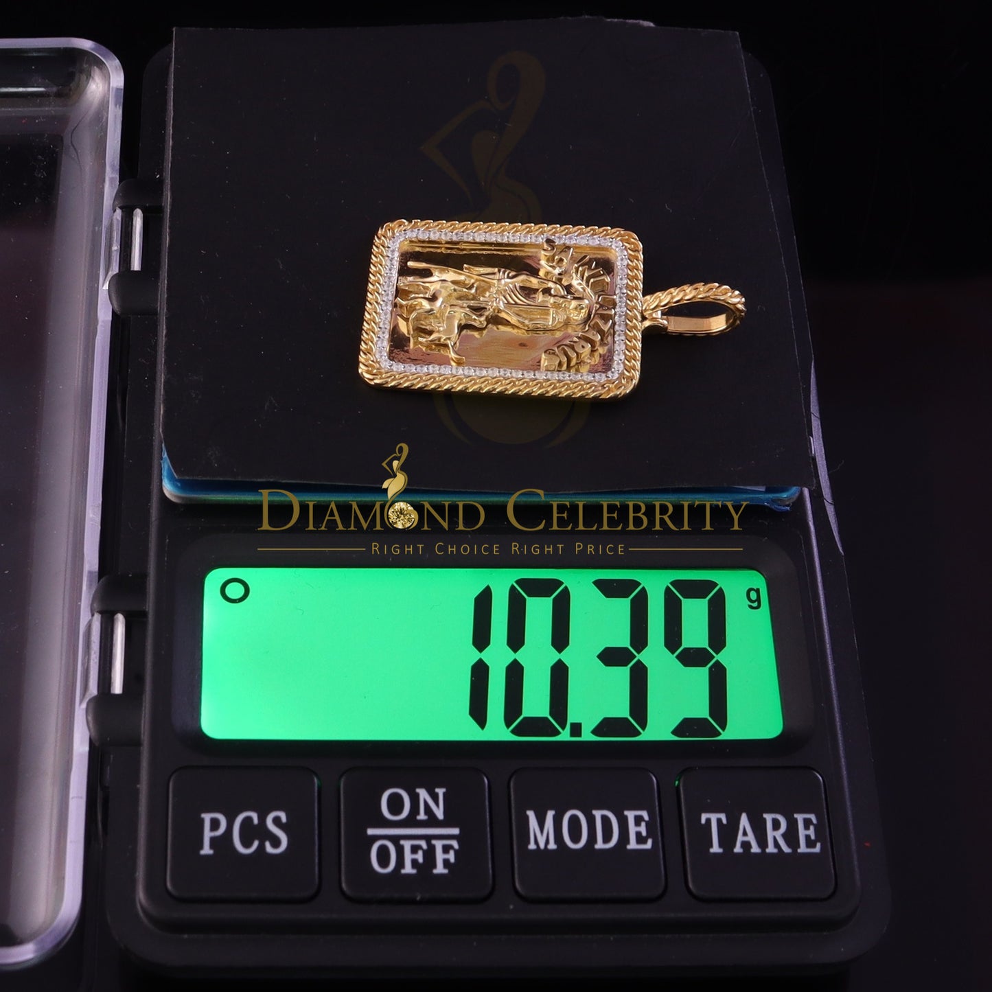 DiamondCelebritees Men's 925 Silver 0.66ct CZ ST LAZARUS "1" inch 3D look Yellow Square Pendant