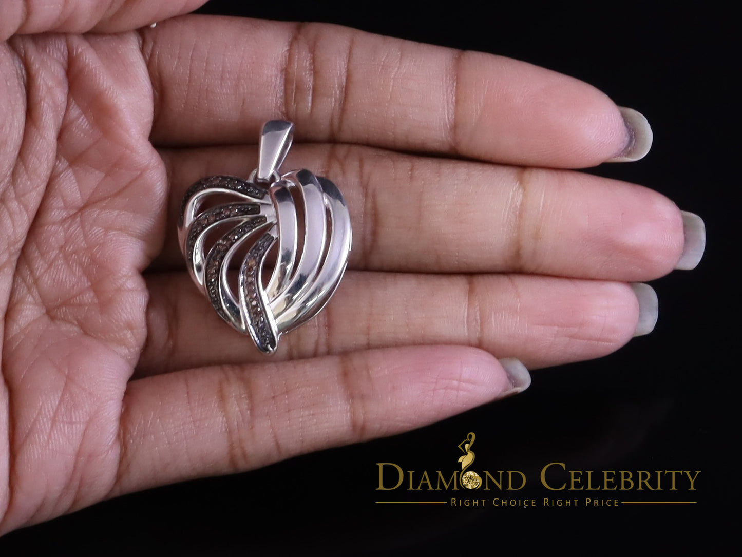 DiamondCelebritees White Heart Shape looking 925 Sterling Silver Pendant 0.22ct Cubic Zirconia